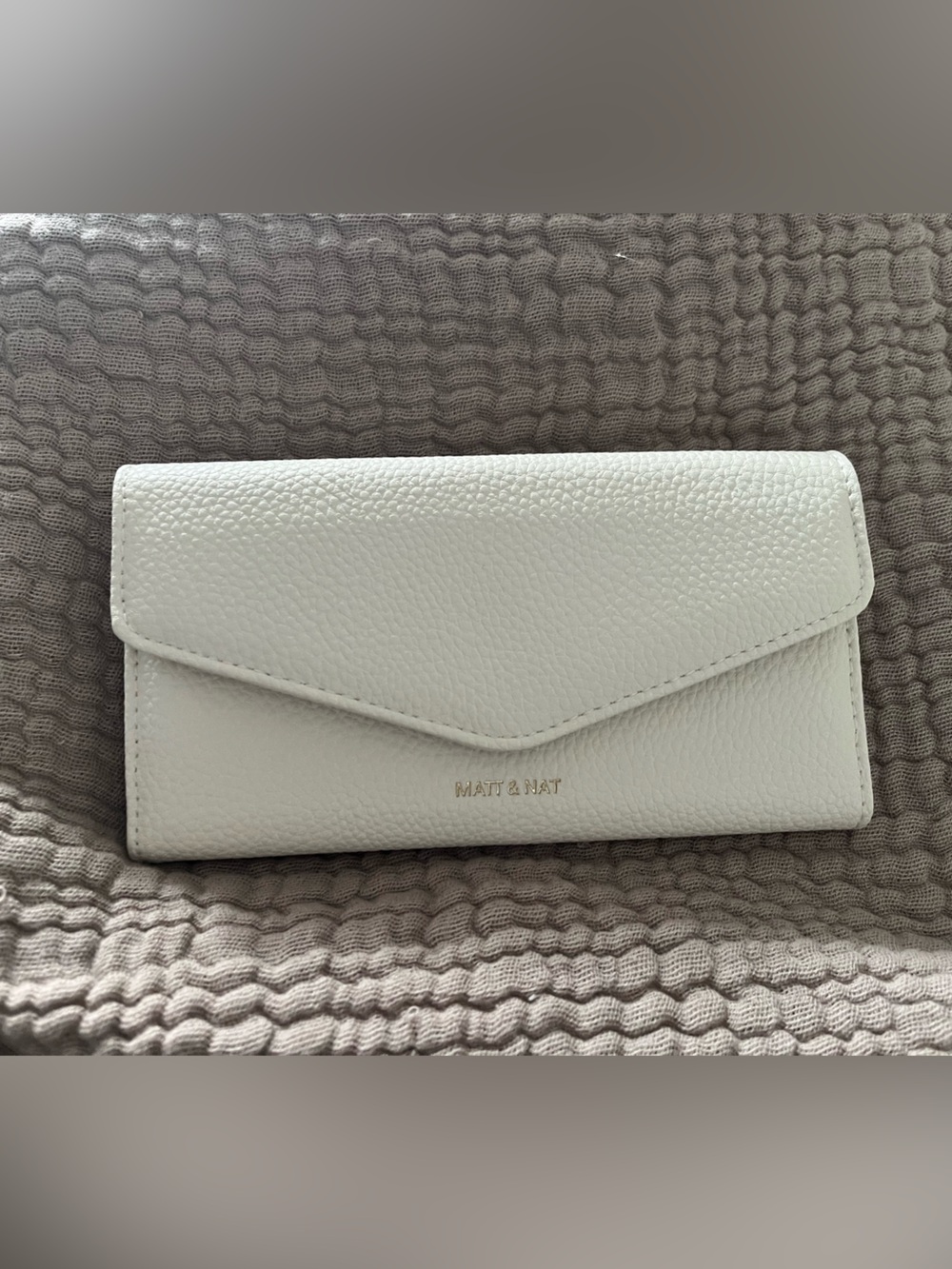 Matt & Nat Ivory Pebbled Envelope Wallet with Gold Logo